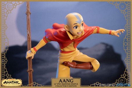 Avatar: PVC Statue Aang Collectors Edition 27 cm