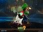 Luigis Mansion 3 PVC Statue Luigi & Polterpinscher Collectors Edition 23 cm